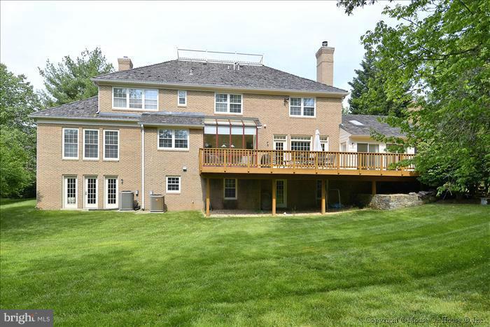 10001 Meyer Point Terrace Potomac, MD 20854 - Photo 17 of 24 Exterior (Rear)