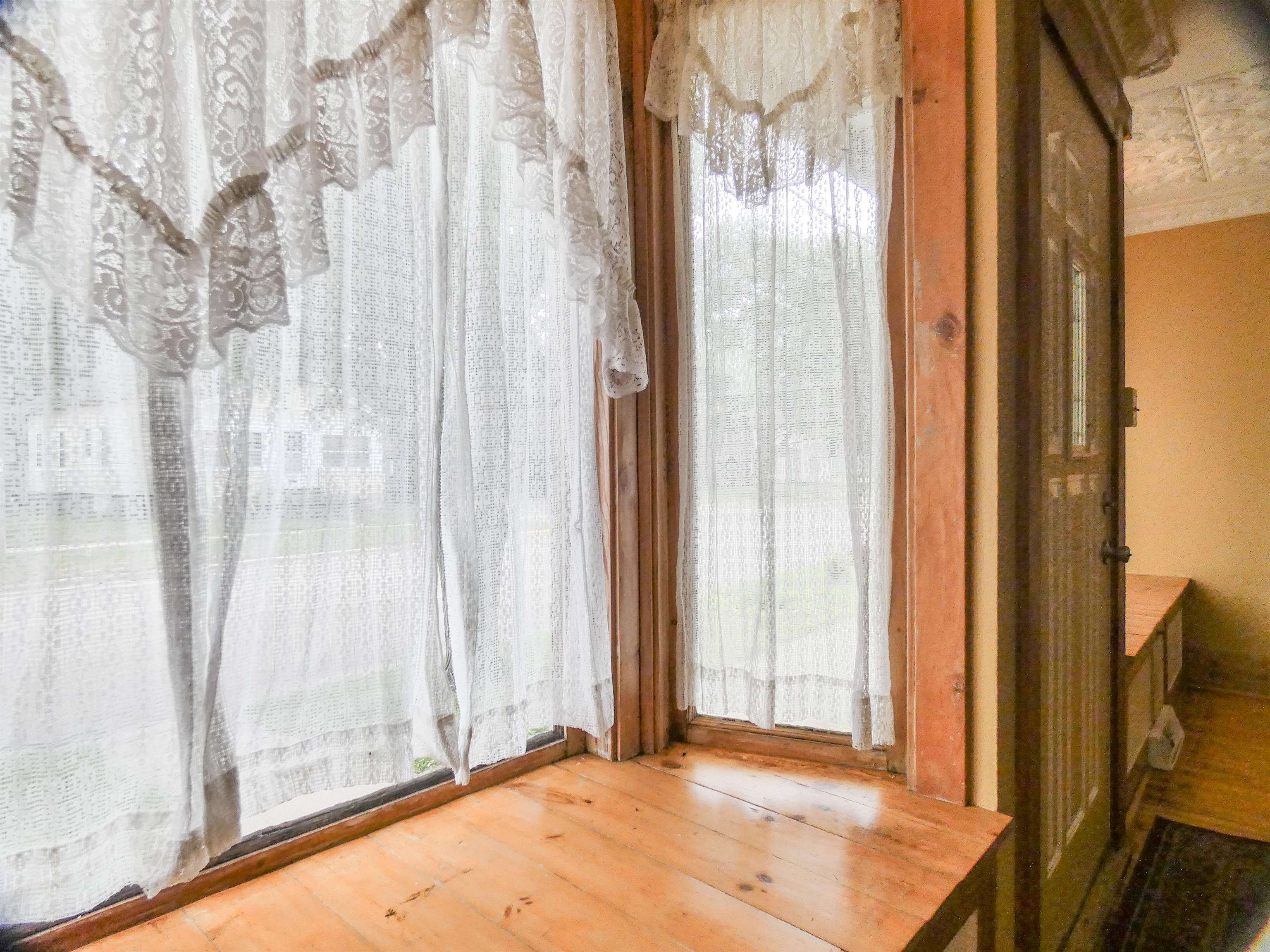 107 South Andrews Street Shawano, WI 54166 - Photo 7 of 47