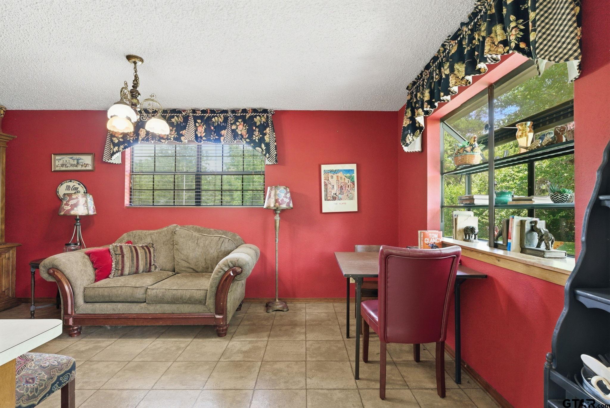 6146 County Road 334 Tyler, TX 75708 - Photo 13 of 34
