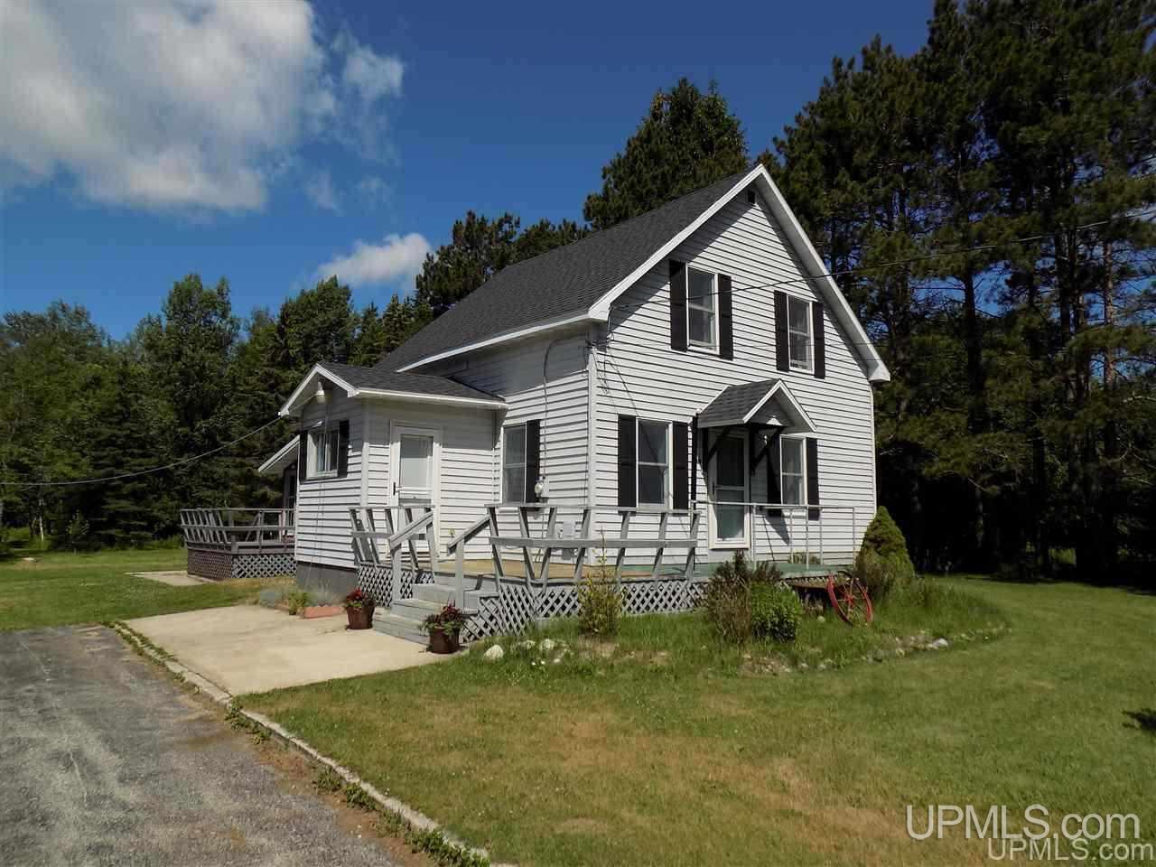 877 N River Road Manistique, MI 49854 - Photo 30 of 43