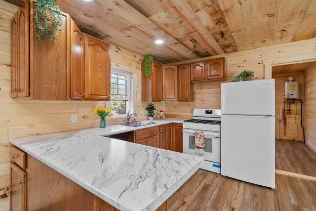 $289,000 | 3400 Bog Road, Belvidere, VT 05442