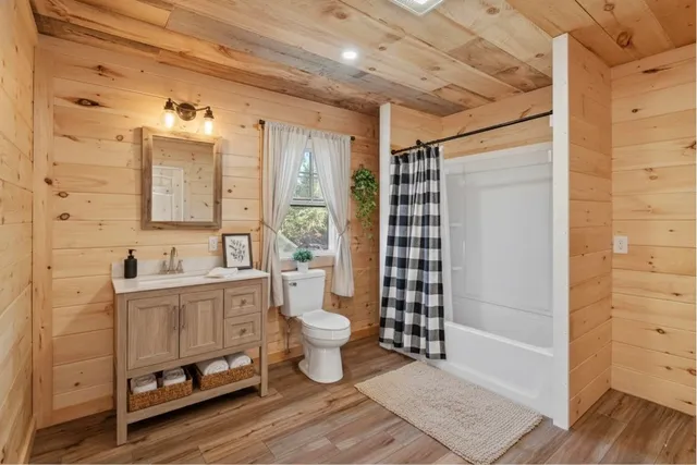 $289,000 | 3400 Bog Road, Belvidere, VT 05442