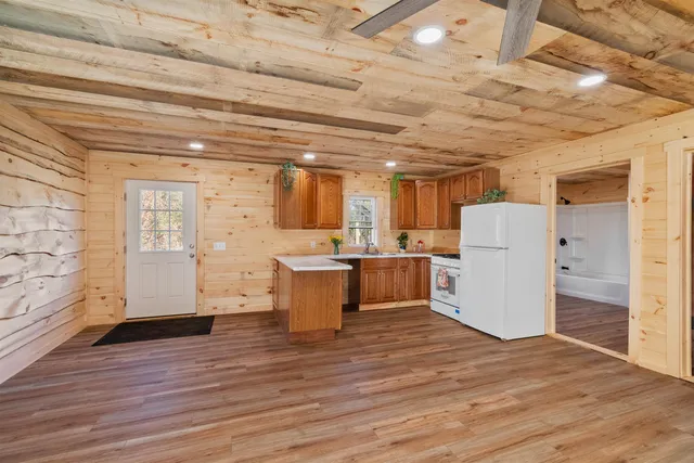 $289,000 | 3400 Bog Road, Belvidere, VT 05442