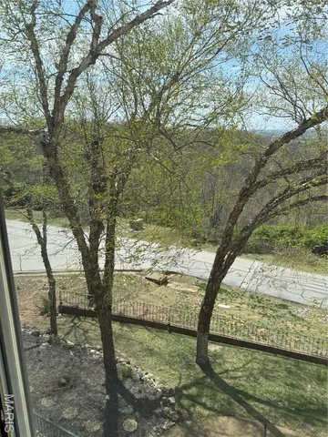 $205,000 | 28 Center Ct Drive, Unit 742, Lake Ozark, MO 65049