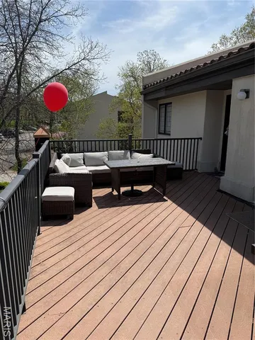 $205,000 | 28 Center Ct Drive, Unit 742, Lake Ozark, MO 65049