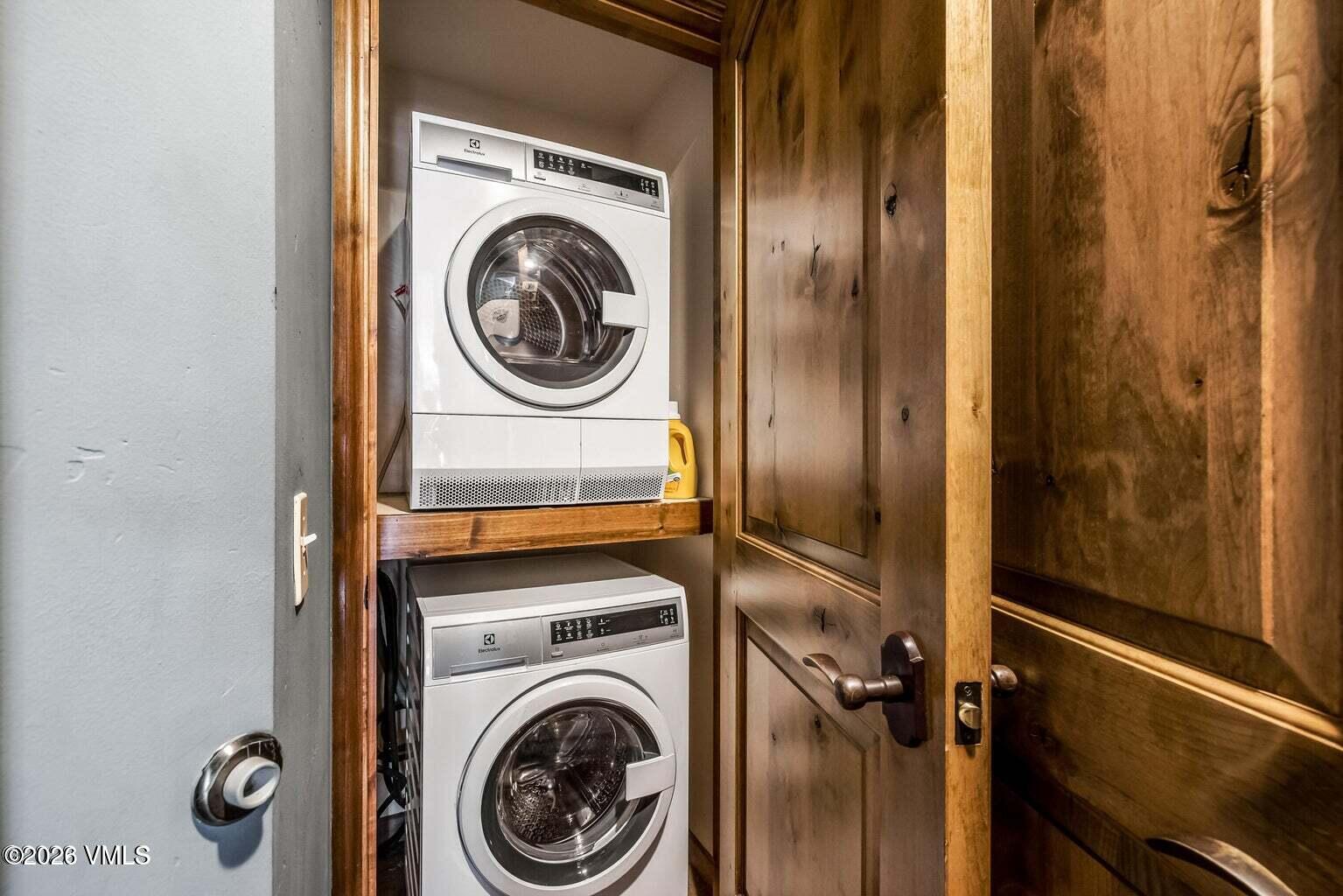 16 Vail Road, Unit 214 Vail, CO 81657 - Photo 16 of 17 Washer Dryer