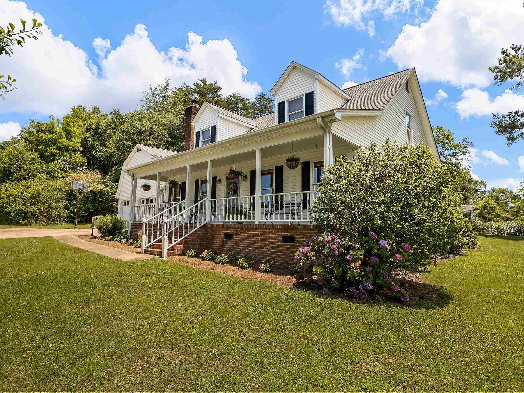 3442 McAbee Road Greer, SC 29651 - Photo 2 of 36
