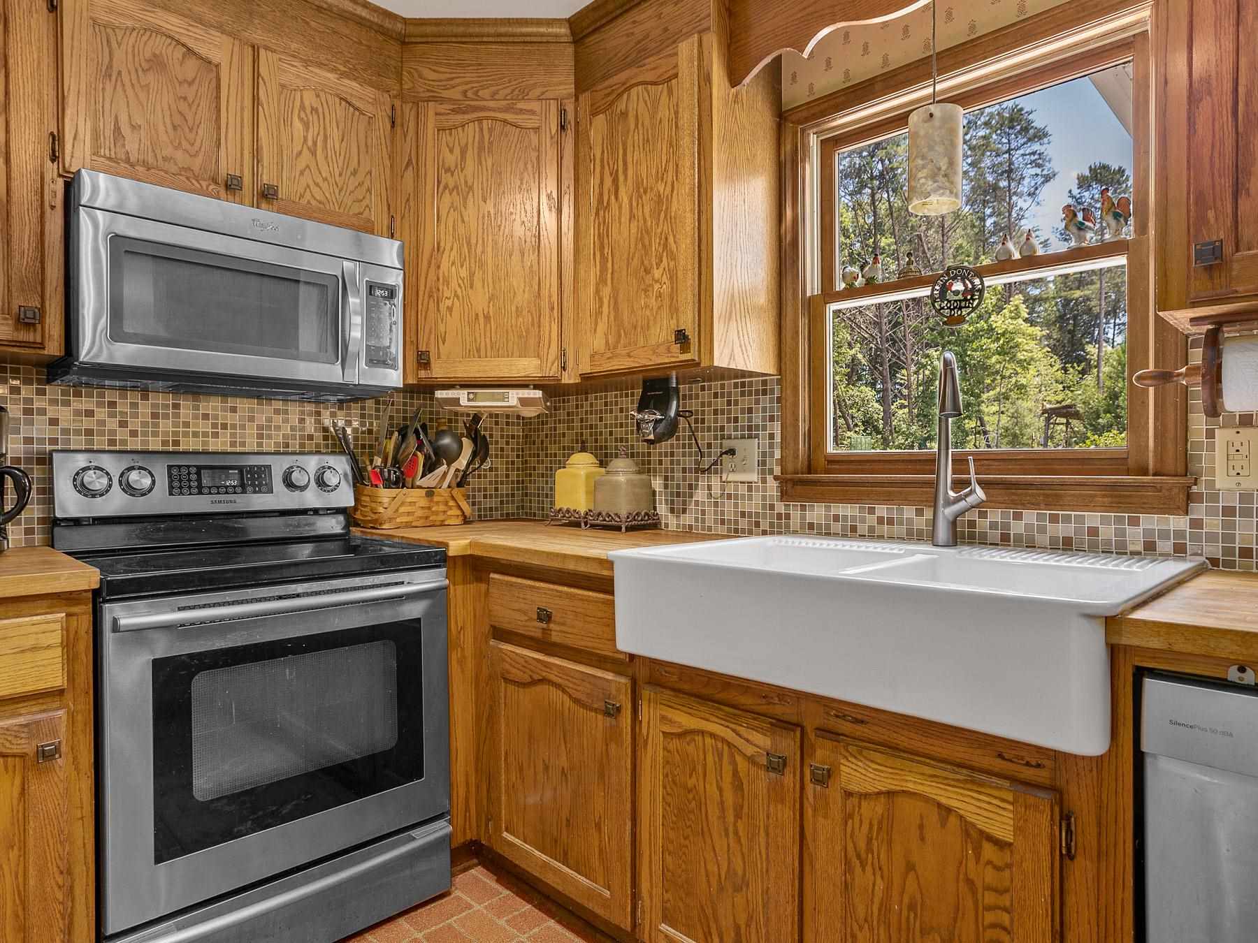 3442 McAbee Road Greer, SC 29651 - Photo 9 of 36