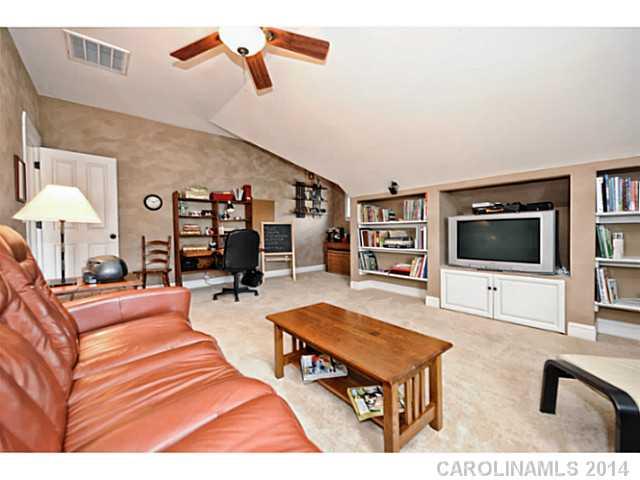 1151 Hunters Run Drive Tega Cay, SC 29708 - Photo 14 of 16 Gallery Image 14