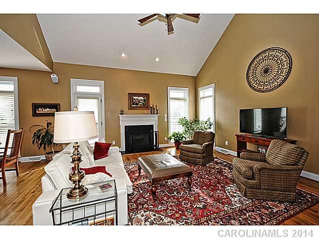 1151 Hunters Run Drive Tega Cay, SC 29708 - Photo 7 of 16 Gallery Image 7