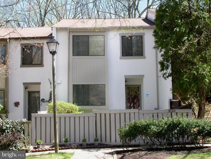 11720 Decade Court Reston, VA 20191 - Photo 1 of 25 Exterior (Main)