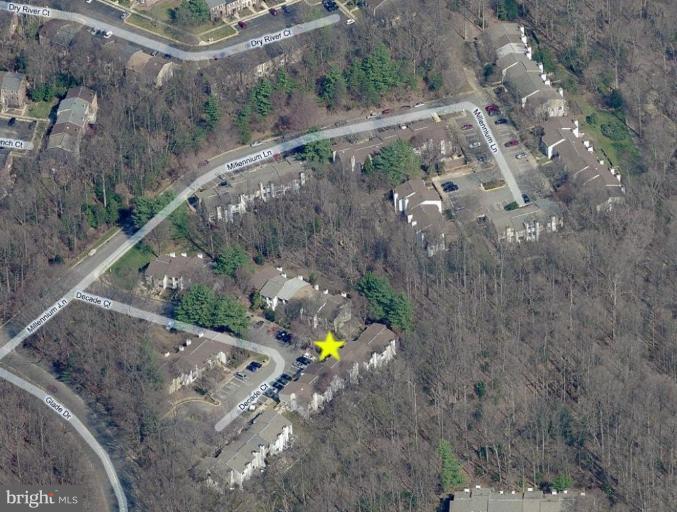 11720 Decade Court Reston, VA 20191 - Photo 17 of 25 Wooded View / Acreage