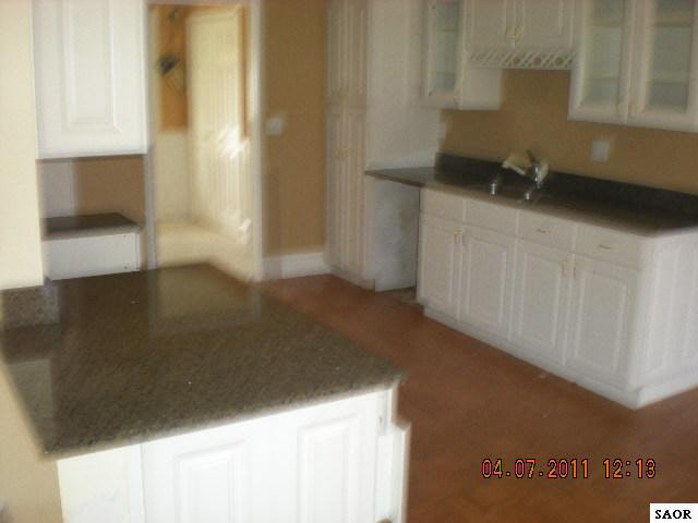 11926 Scott Road Davisburg, MI 48350 - Photo 3 of 5 43156-2.JPG