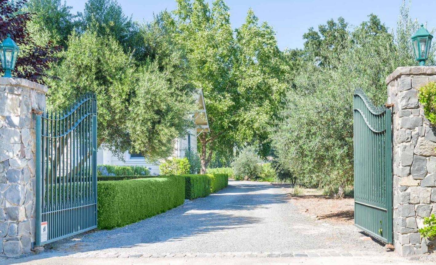 5566 Highway 128 Geyserville, CA 95441 - Photo 14 of 39