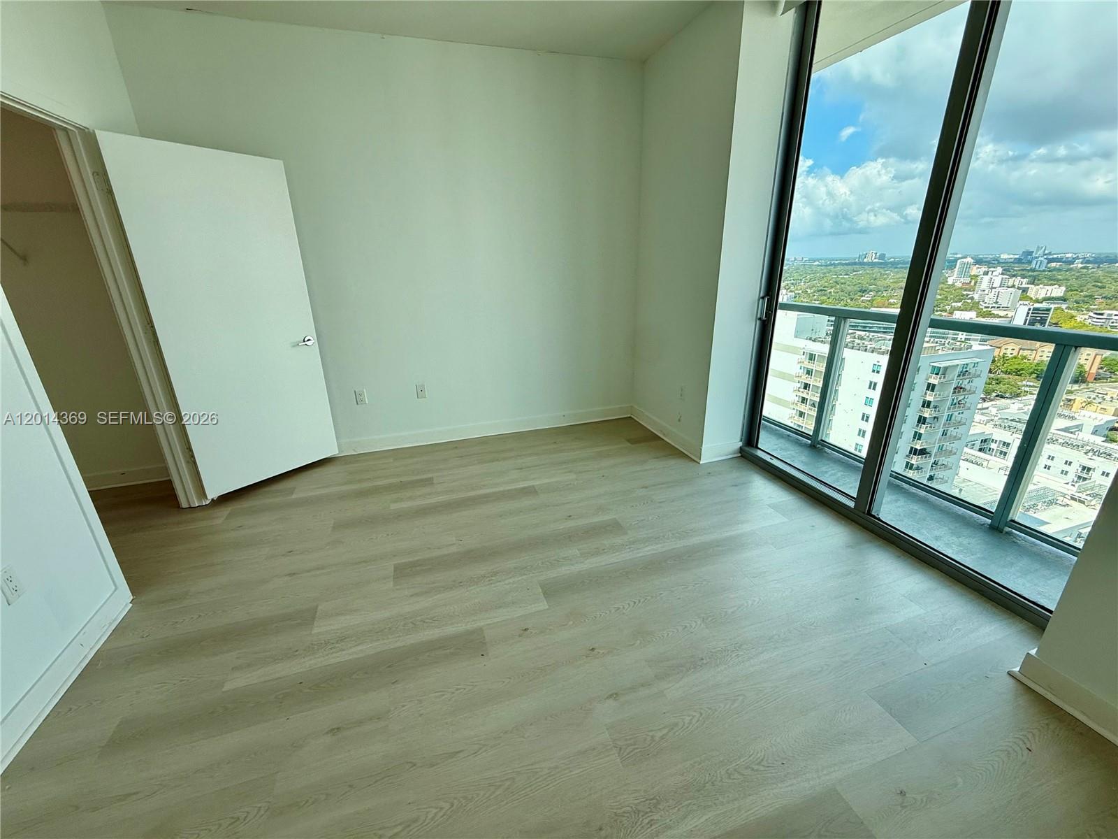 79 Southwest 12th Street, Unit 2912 Miami, FL 33130 - Photo 2 of 12