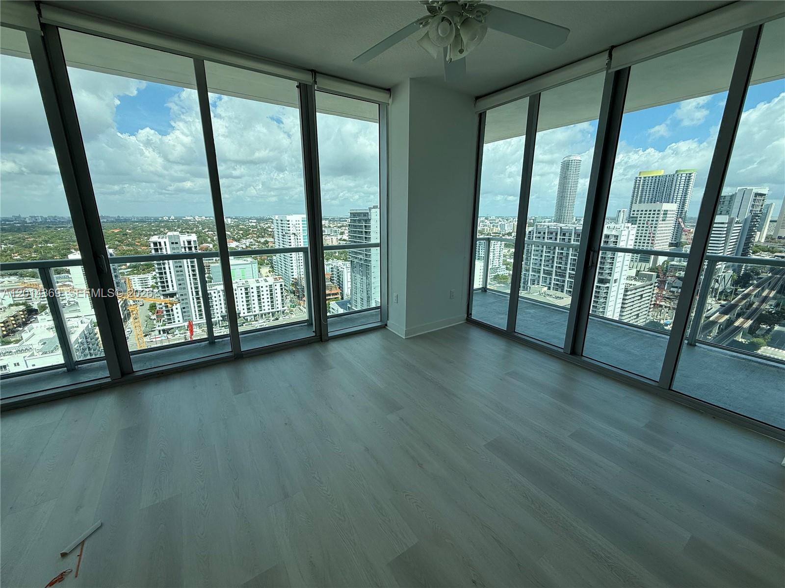 79 Southwest 12th Street, Unit 2912 Miami, FL 33130 - Photo 4 of 12