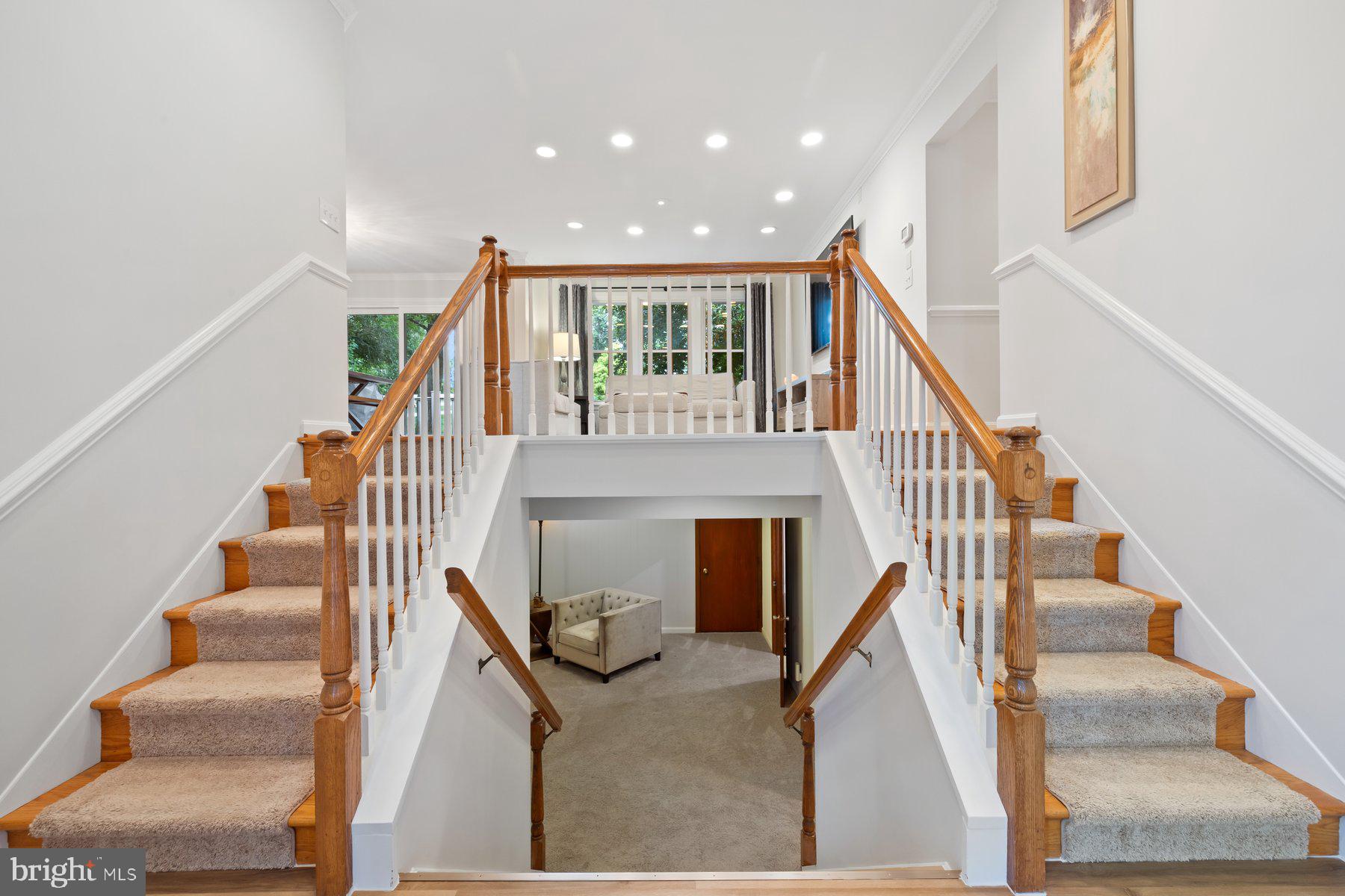 16 Kalten Road Westminster, MD 21158 - Photo 4 of 39 Entryway