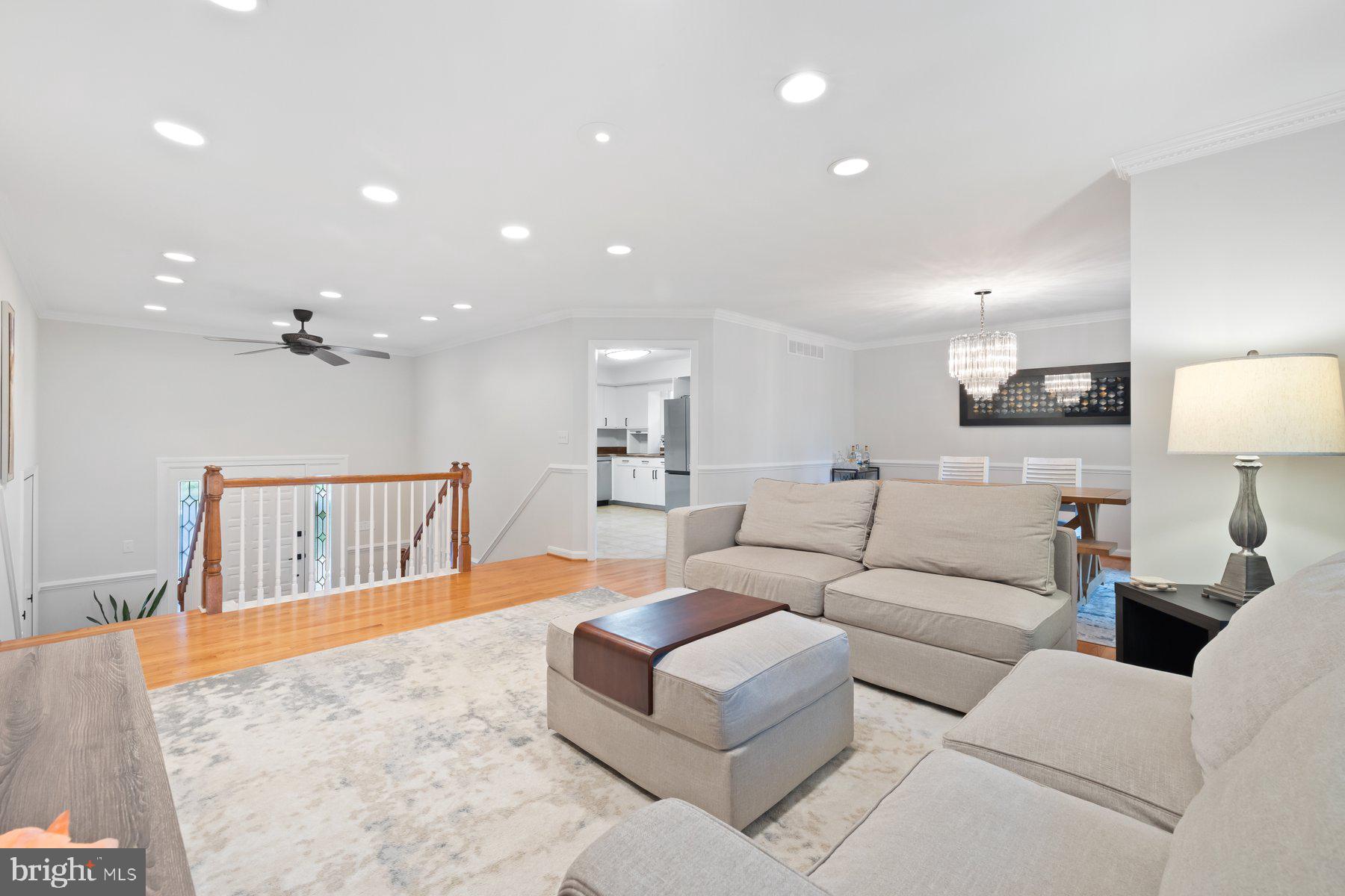 16 Kalten Road Westminster, MD 21158 - Photo 7 of 39 Living Room