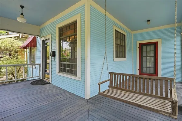 $420,000 | 1909 6th Avenue, Fort Worth, TX 76110