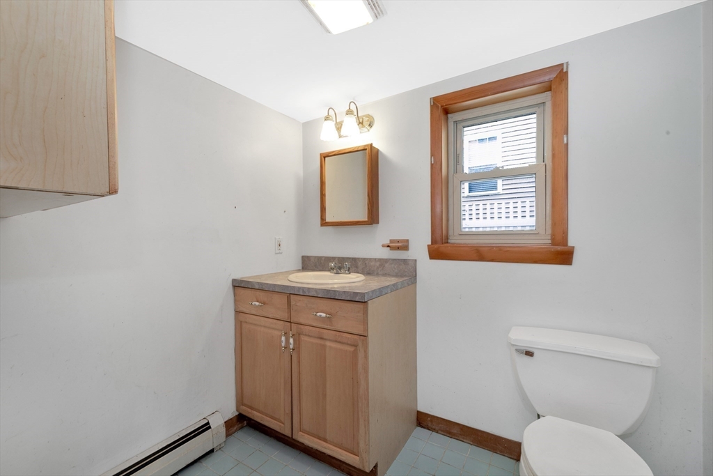 3 Colonial Street Gloucester, MA 01930 - Photo 26 of 42