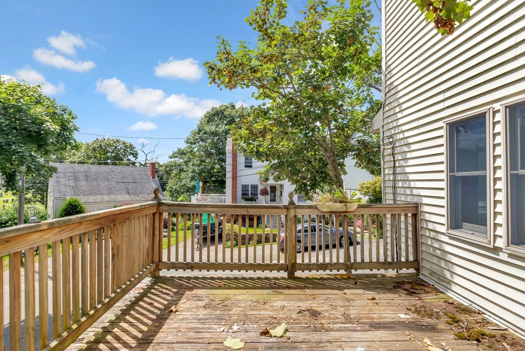 3 Colonial Street Gloucester, MA 01930 - Photo 9 of 42