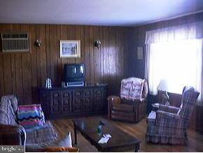 101 East Thames Road Tuckerton, NJ 08087 - Photo 4 of 6