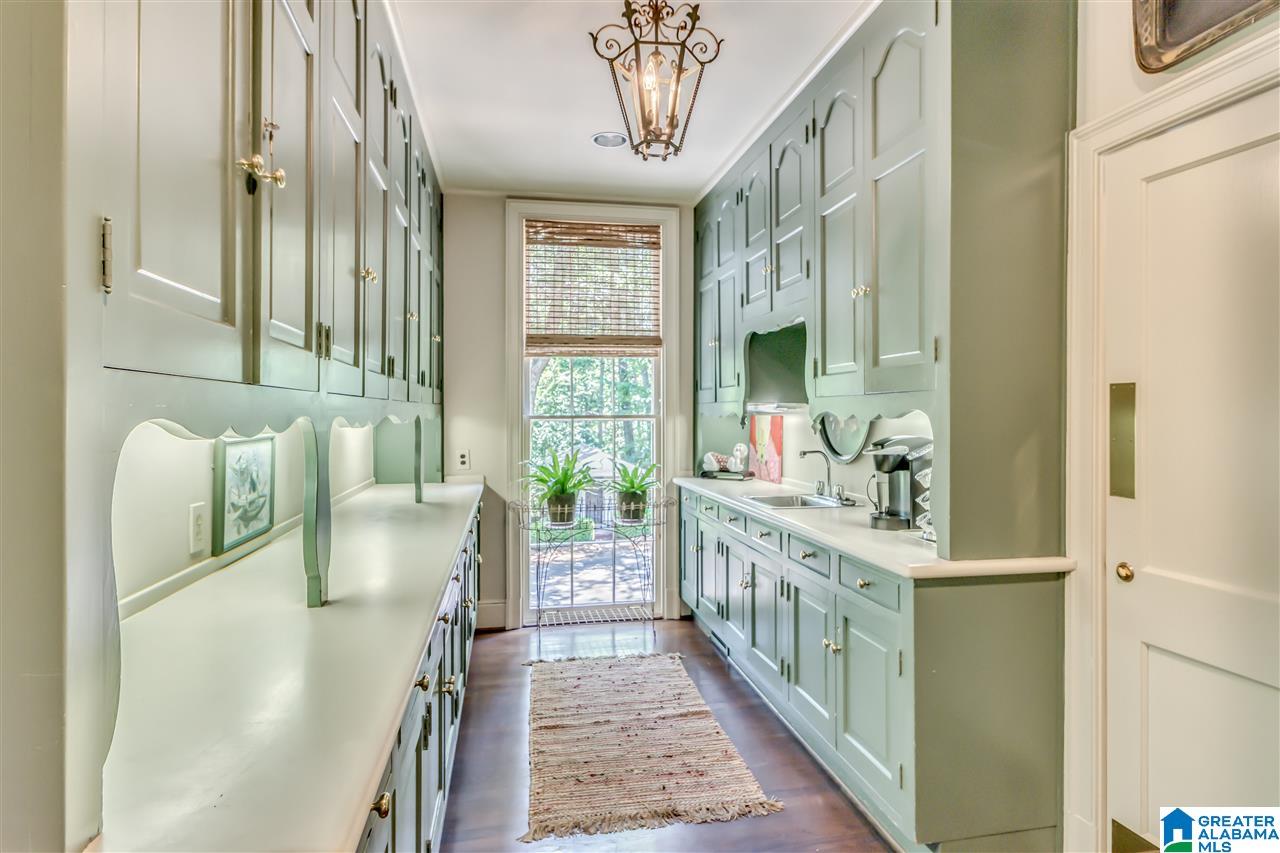 2941 Cherokee Road Birmingham, AL 35223 - Photo 13 of 48