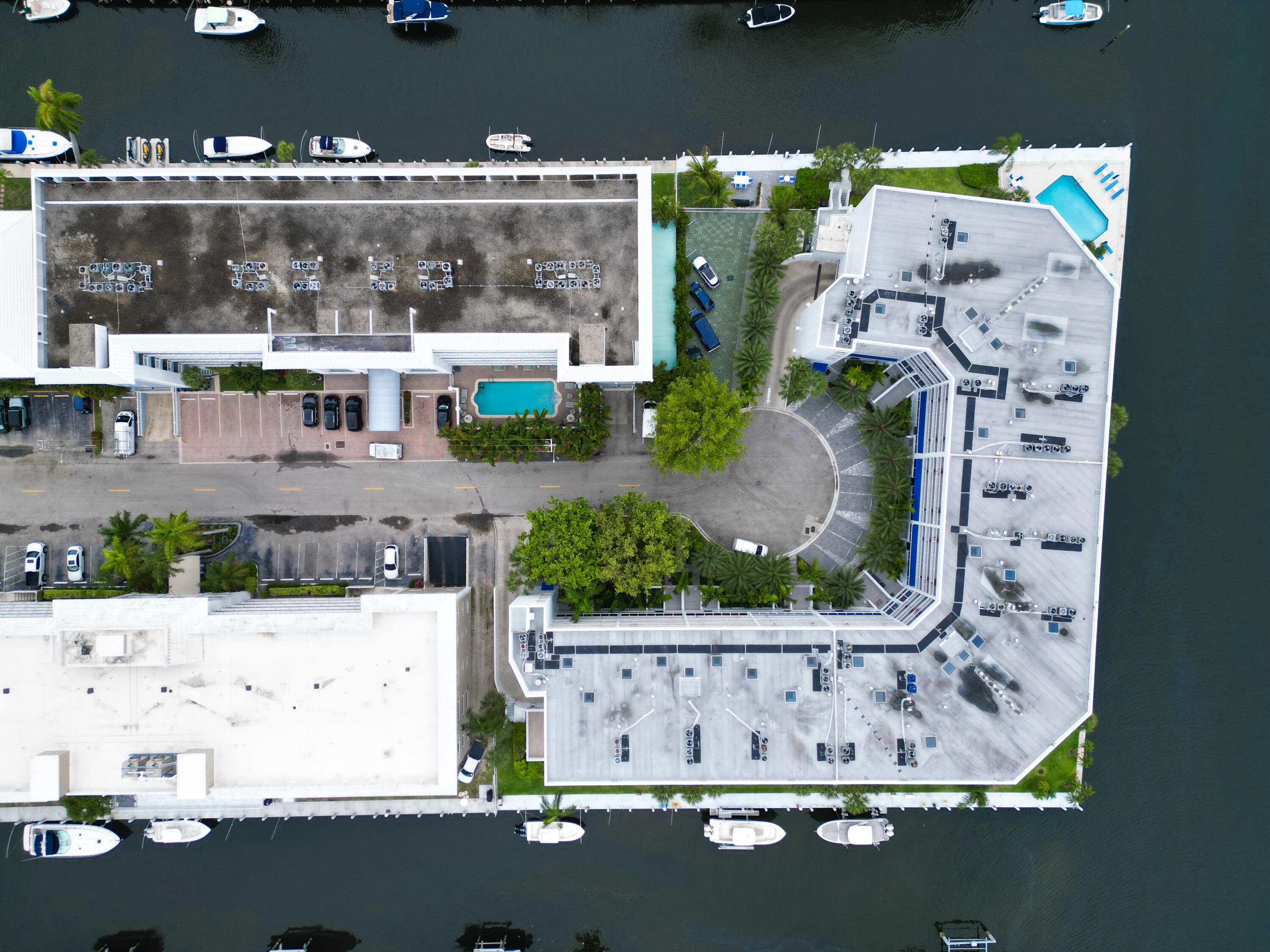 3100 Northeast 47th Court, Unit 305 Fort Lauderdale, FL 33308 - Photo 8 of 43 3100 NE 47th Court, 305