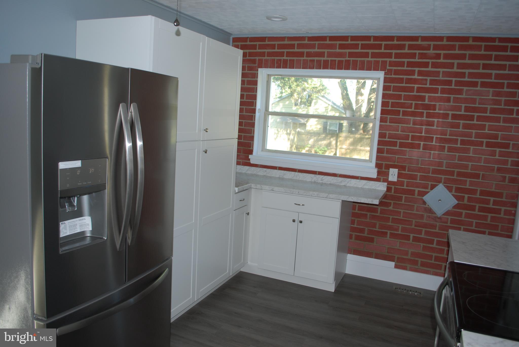 15719 Old Hanover Road Upperco, MD 21155 - Photo 11 of 34 Renovated kitchen