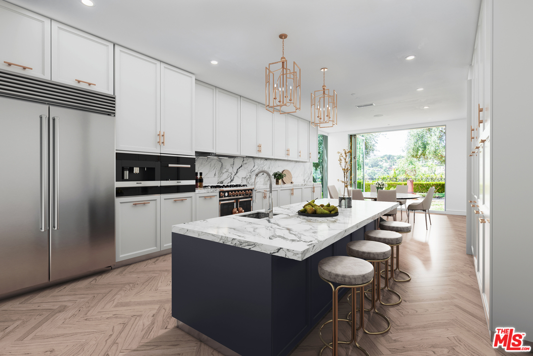 12833 Chalon Road Los Angeles, CA 90049 - Photo 6 of 22