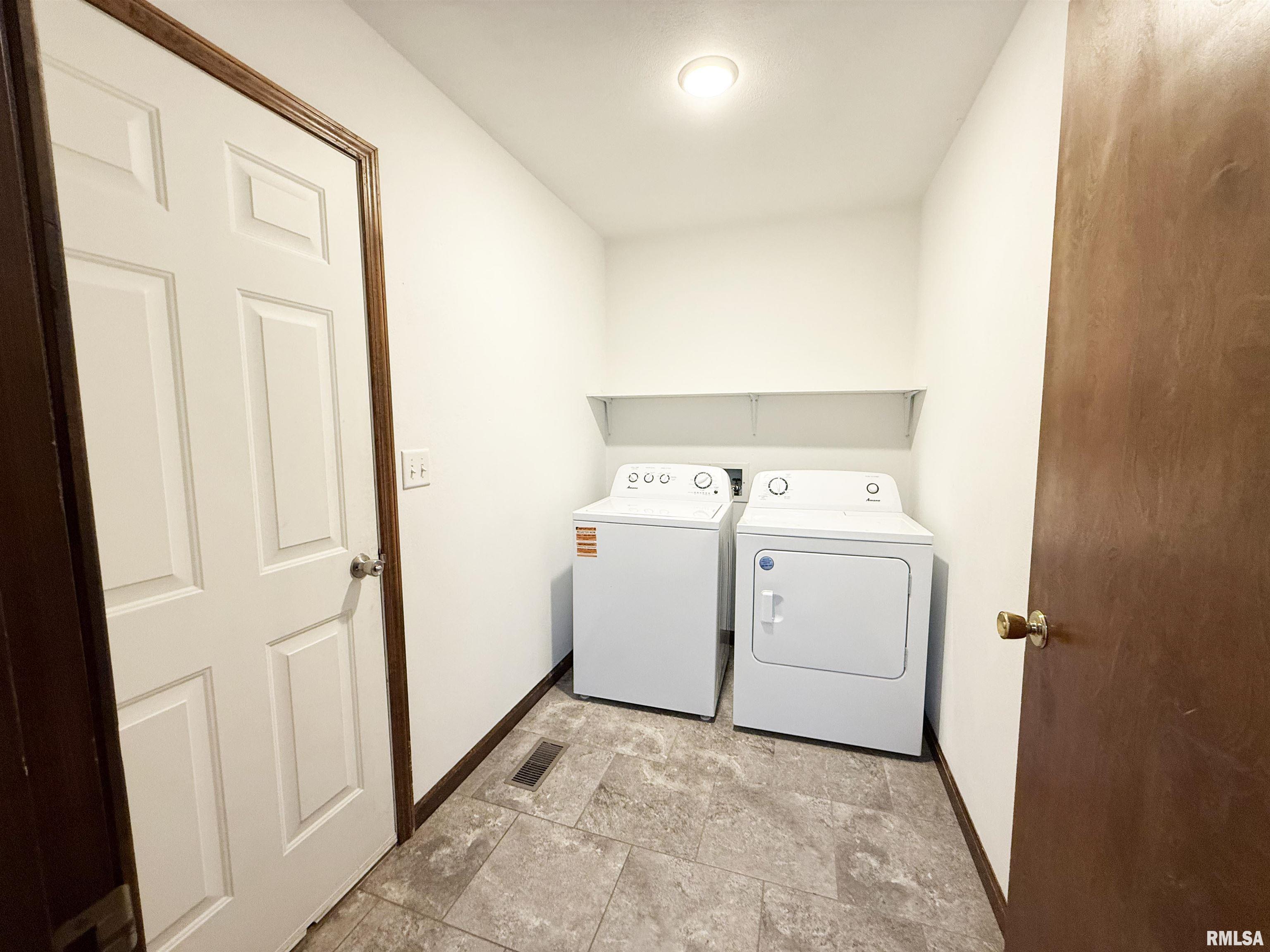 1908 Bayview Court Springfield, IL 62704 - Photo 16 of 24