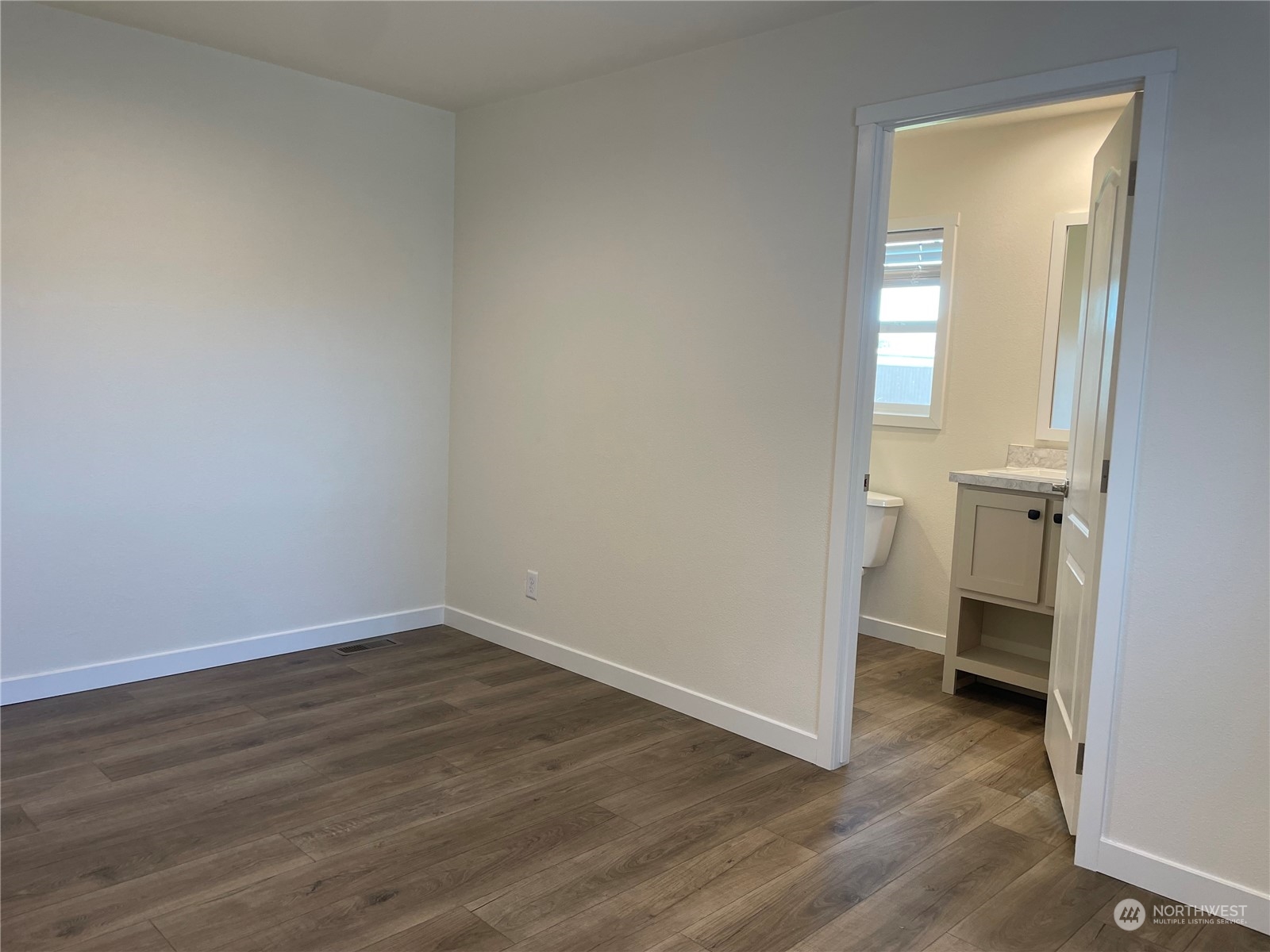 1060 North Wenas Road, Unit 9 Selah, WA 98942 - Photo 12 of 21