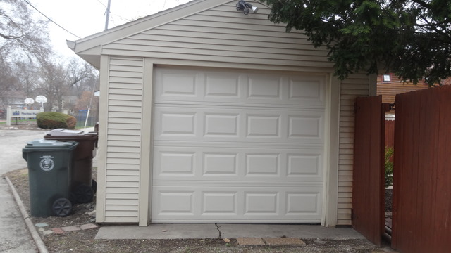 8606 East Prairie Road Skokie, IL 60076 - Photo 12 of 14