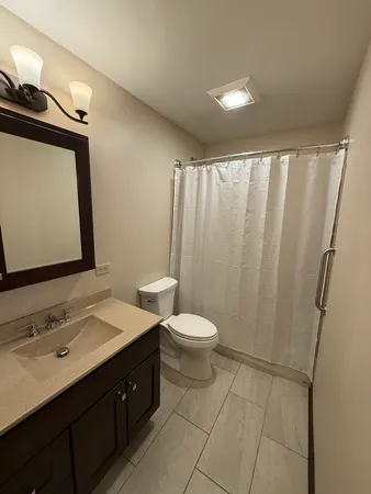 $1,900 | 6156 Knoll Way Drive, Unit 36103, Willowbrook, IL 60527