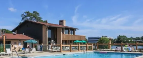$1,900 | 6156 Knoll Way Drive, Unit 36103, Willowbrook, IL 60527