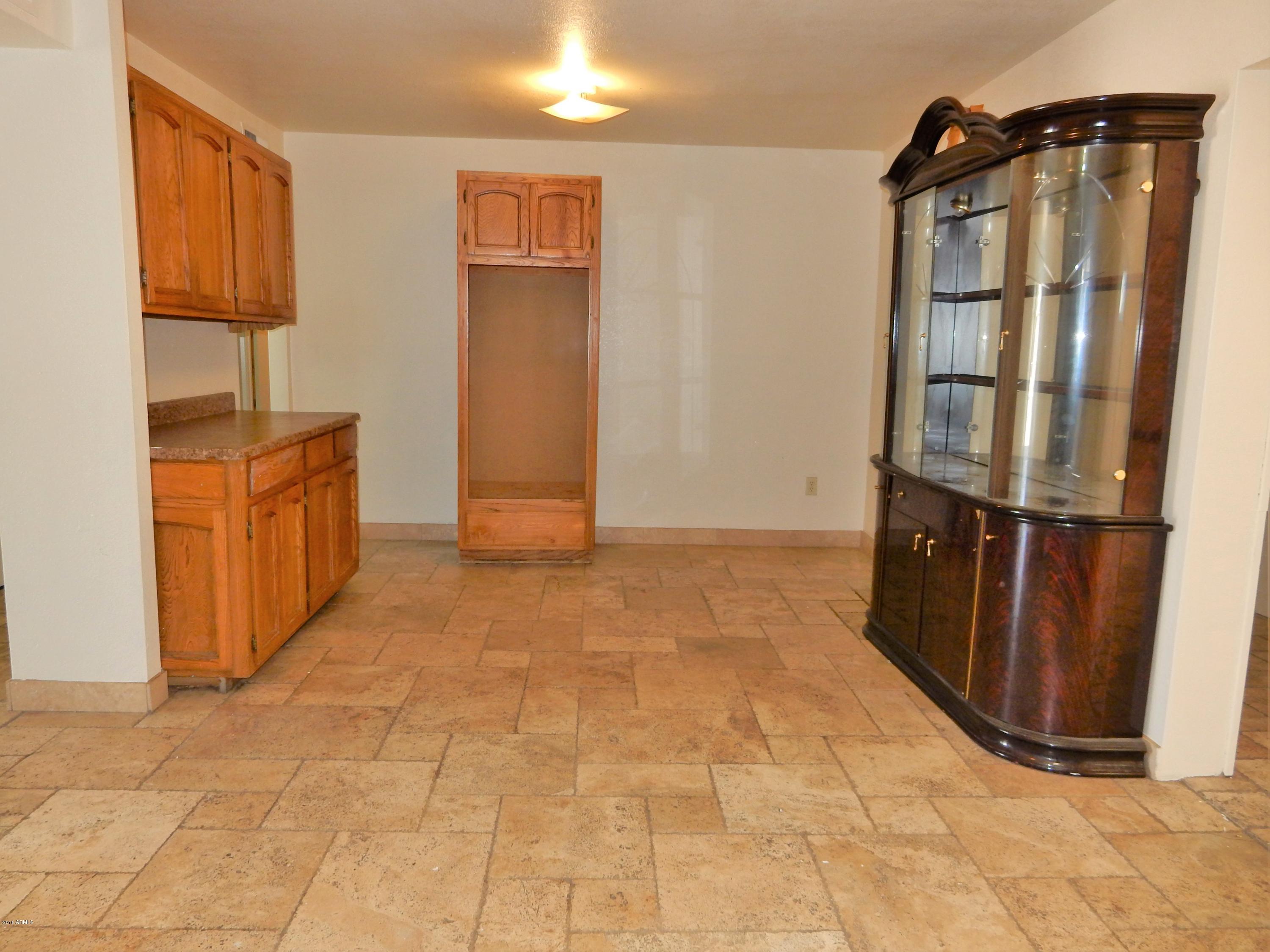 3615 West Flower Street Phoenix, AZ 85019 - Photo 8 of 45 DSCN1240
