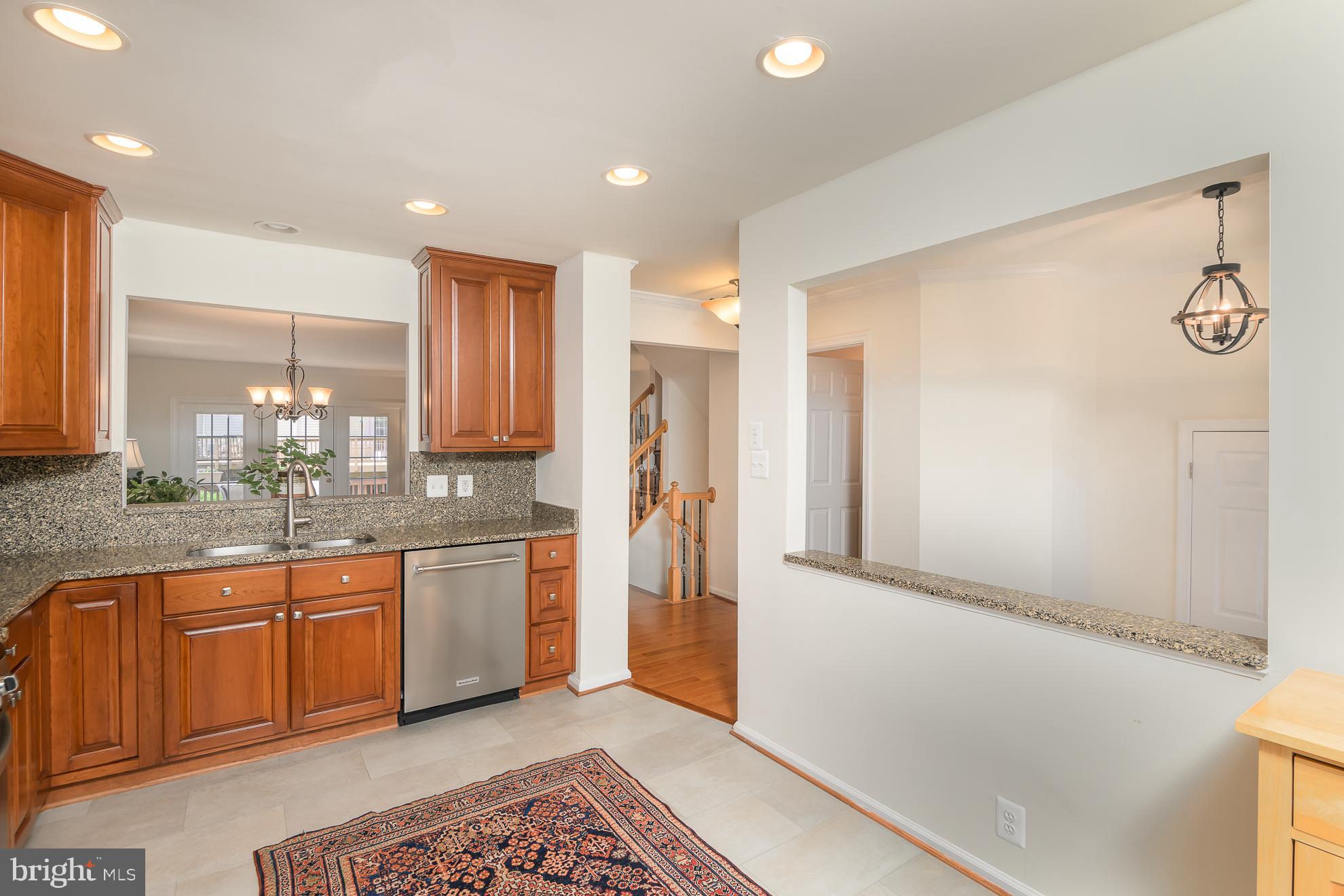 3783 Inverness Road Fairfax, VA 22033 - Photo 4 of 50 Kitchen