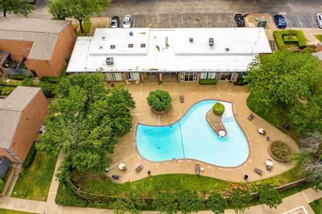 $210,000 | 536 E Avenue, Unit A, Grand Prairie, TX 75050