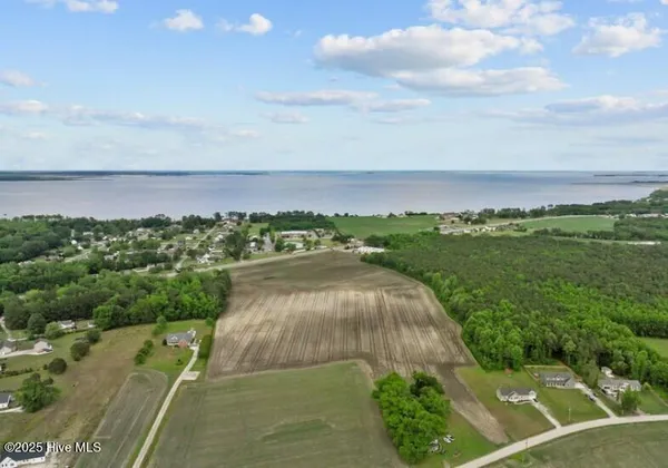 $2,000,000 | 3 Caratoke Highway, Currituck, NC 27929