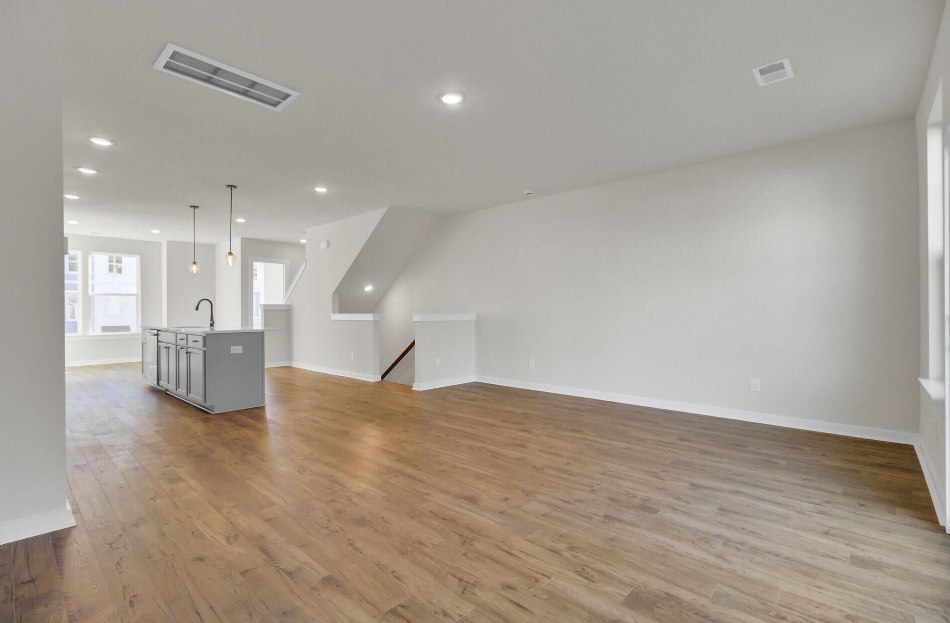 2011 Quiet Ibis Road Hanahan, SC 29410 - Photo 20 of 34 20250828144451738751000000-o