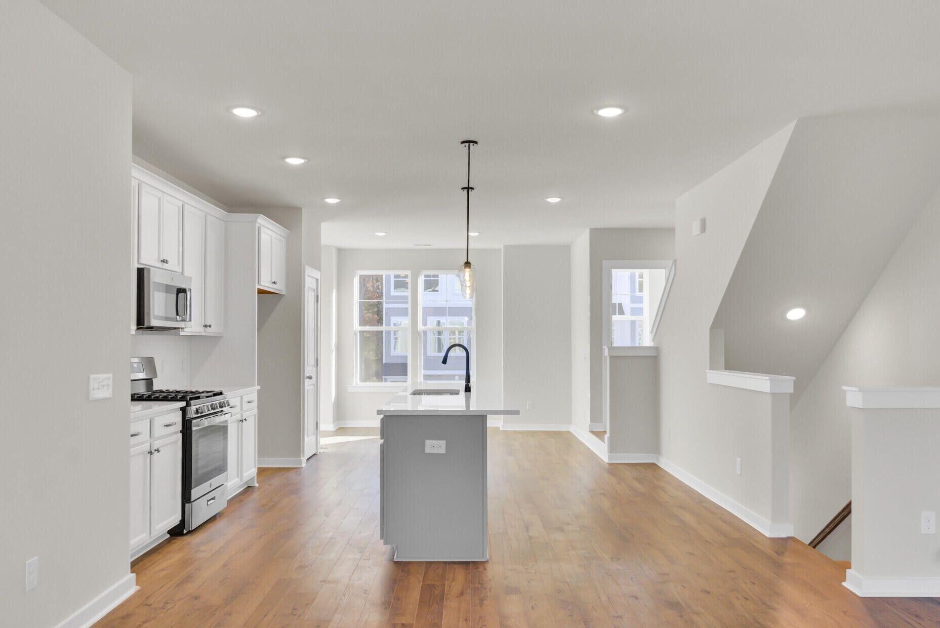 2011 Quiet Ibis Road Hanahan, SC 29410 - Photo 21 of 34 20250828144452357285000000-o