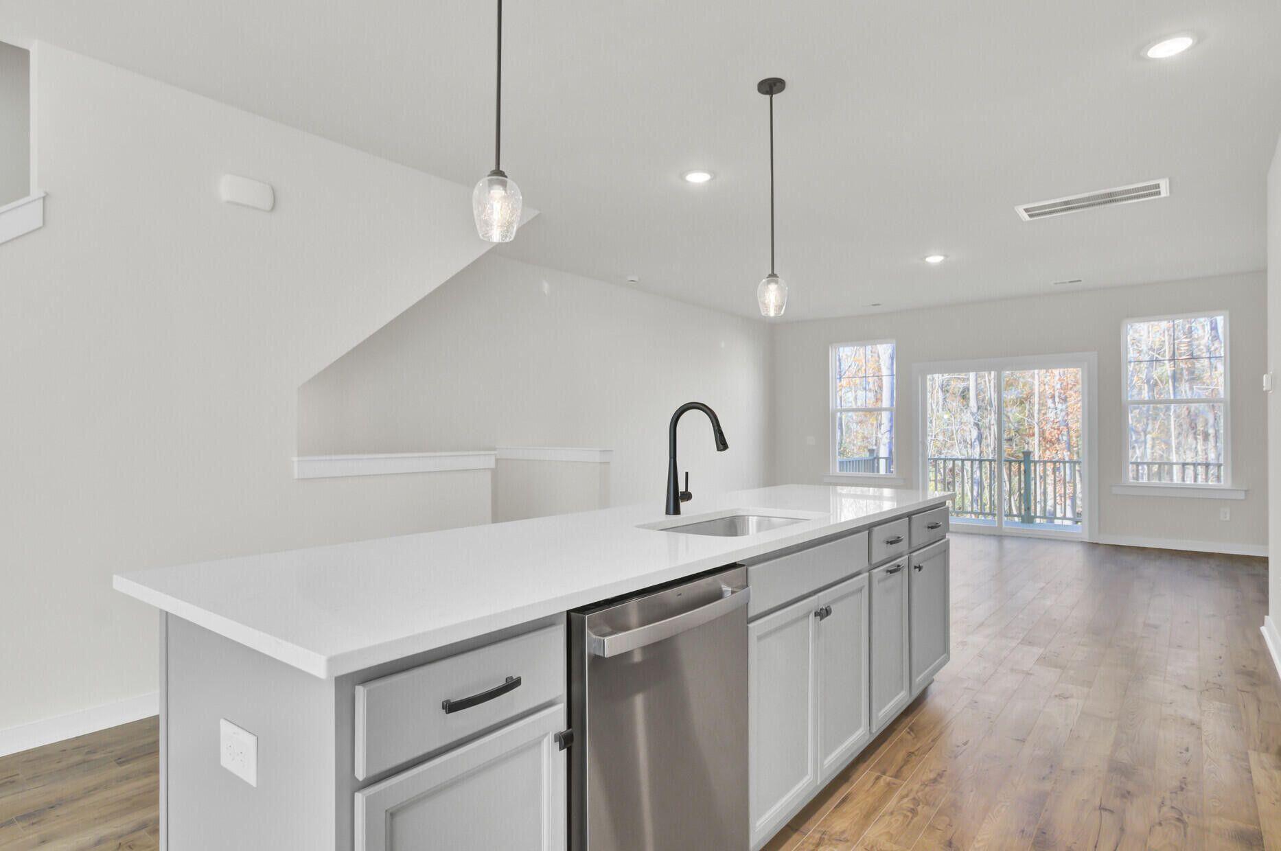 2011 Quiet Ibis Road Hanahan, SC 29410 - Photo 23 of 34 20250828144455587074000000-o