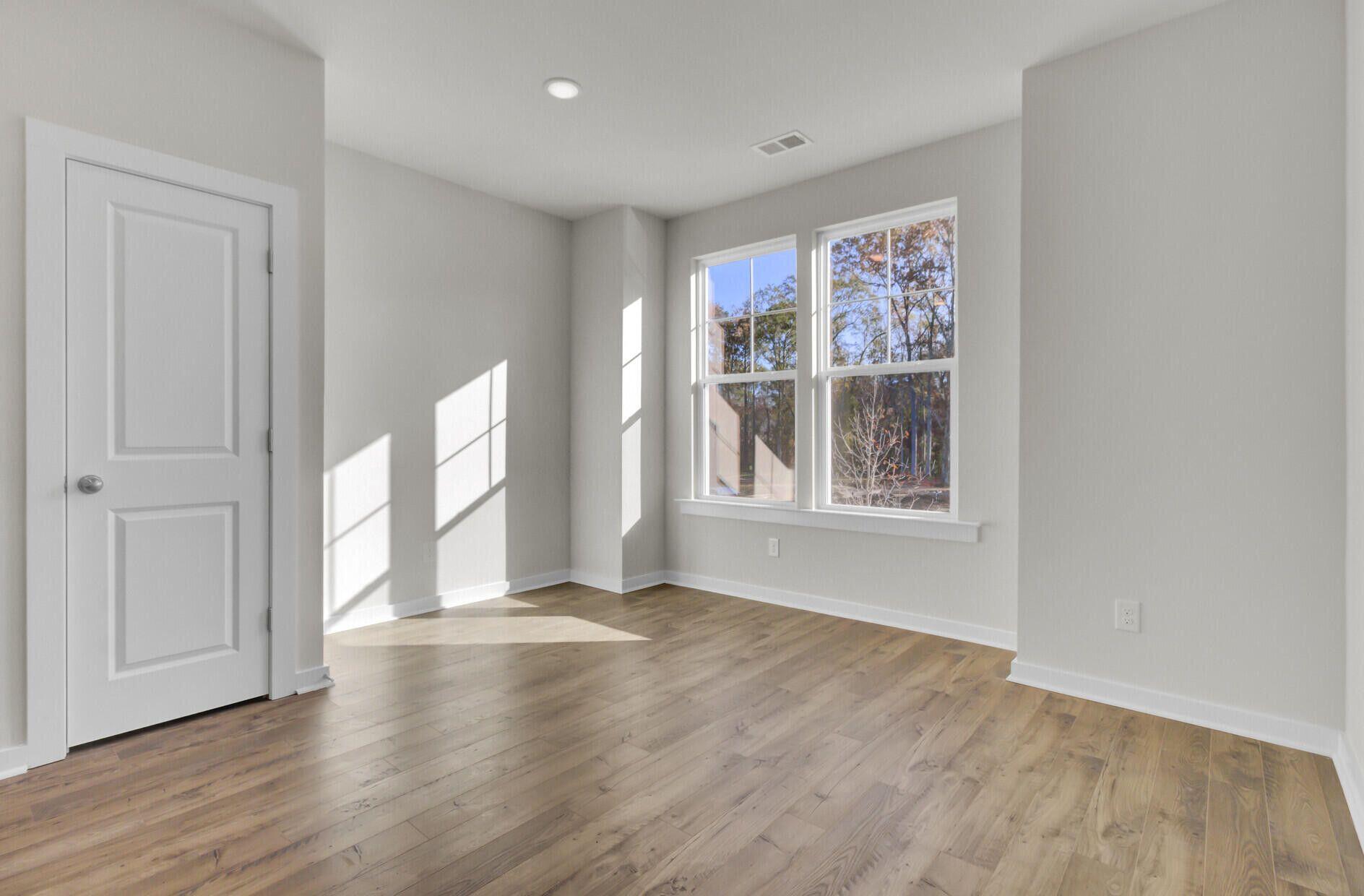 2011 Quiet Ibis Road Hanahan, SC 29410 - Photo 24 of 34 20250828144456291659000000-o