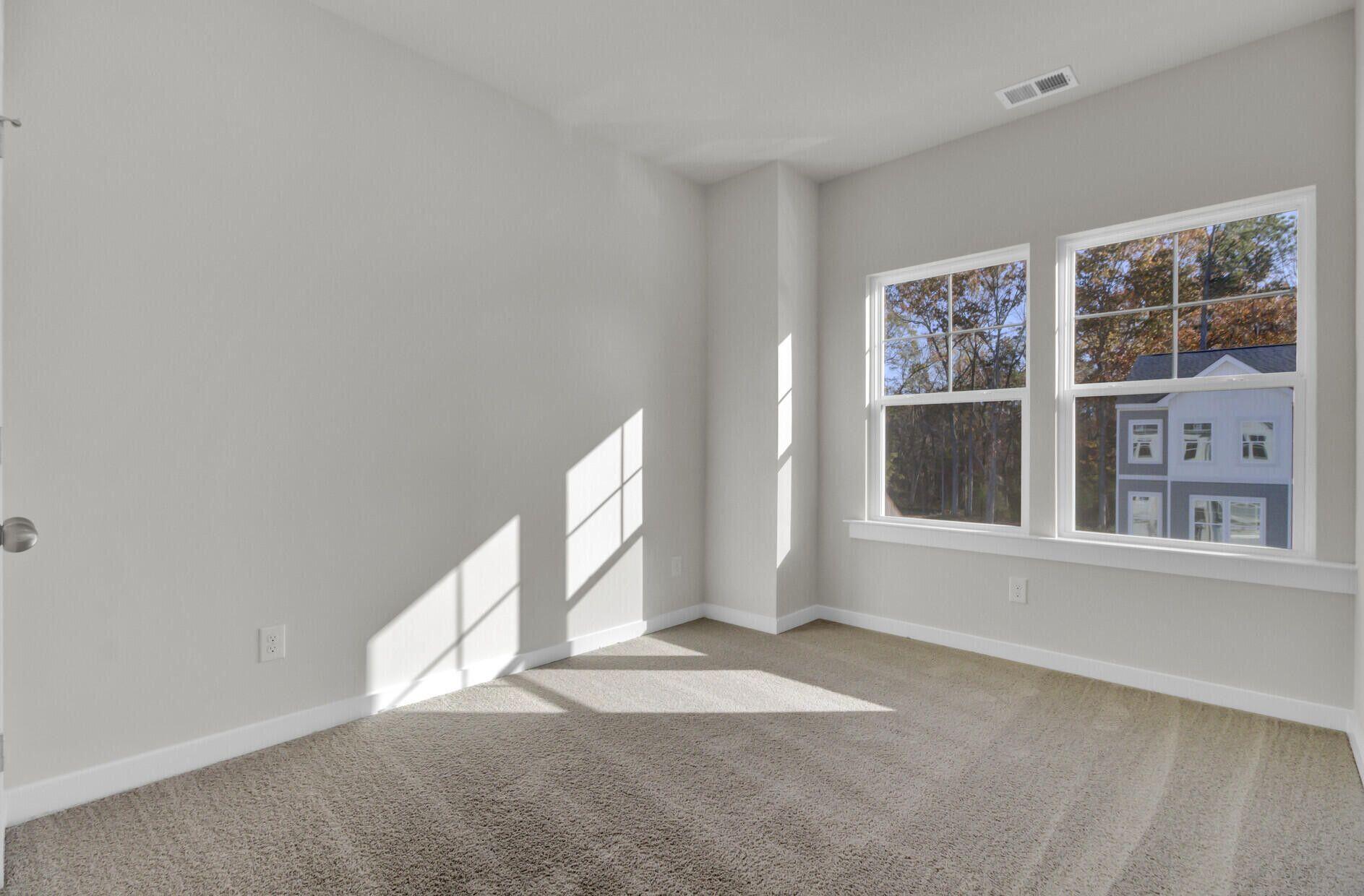 2011 Quiet Ibis Road Hanahan, SC 29410 - Photo 30 of 34 20250828144508809651000000-o