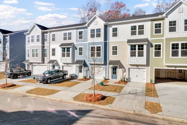 $2,850 | 2011 Quiet Ibis Road, Hanahan, SC 29410