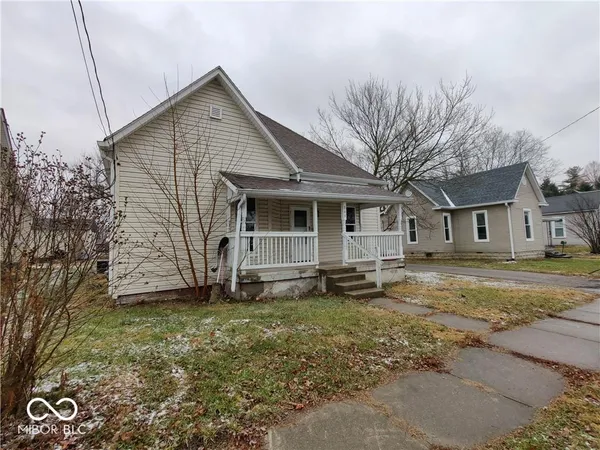 $114,900 | 844 West Franklin Street, Shelbyville, IN 46176
