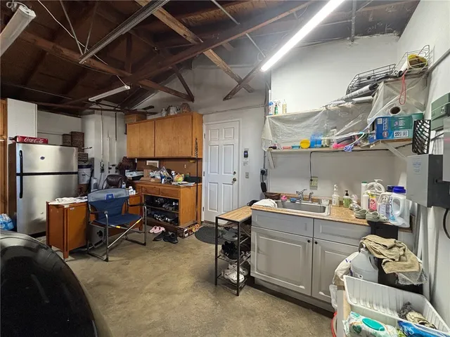 $1,749,000 | 715 Lariat Circle, Long Beach, CA 90815