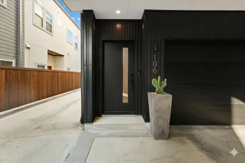 $450,000 | 2001 North Prairie Avenue, Unit 106, Dallas, TX 75204