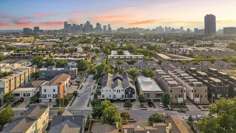 $450,000 | 2001 North Prairie Avenue, Unit 106, Dallas, TX 75204