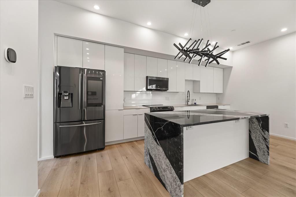 2001 North Prairie Avenue, Unit 106 Dallas, TX 75204 - Photo 6 of 31